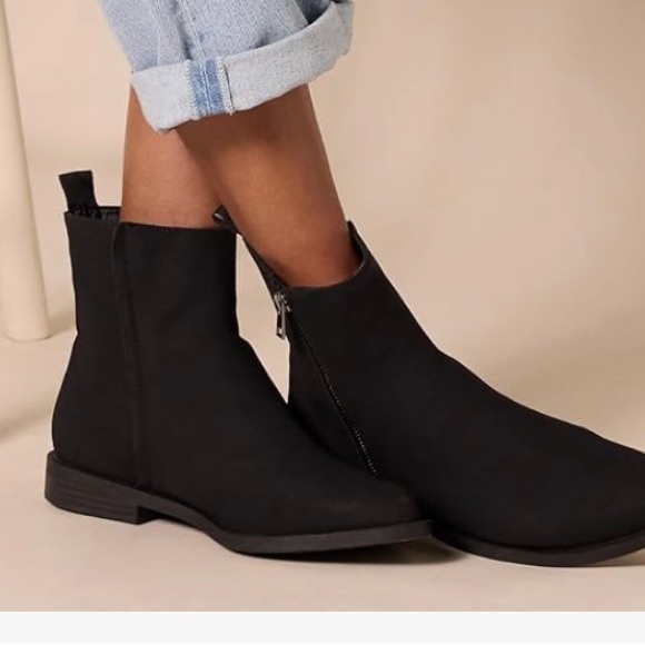 Women’s boots - Picture 3 of 3